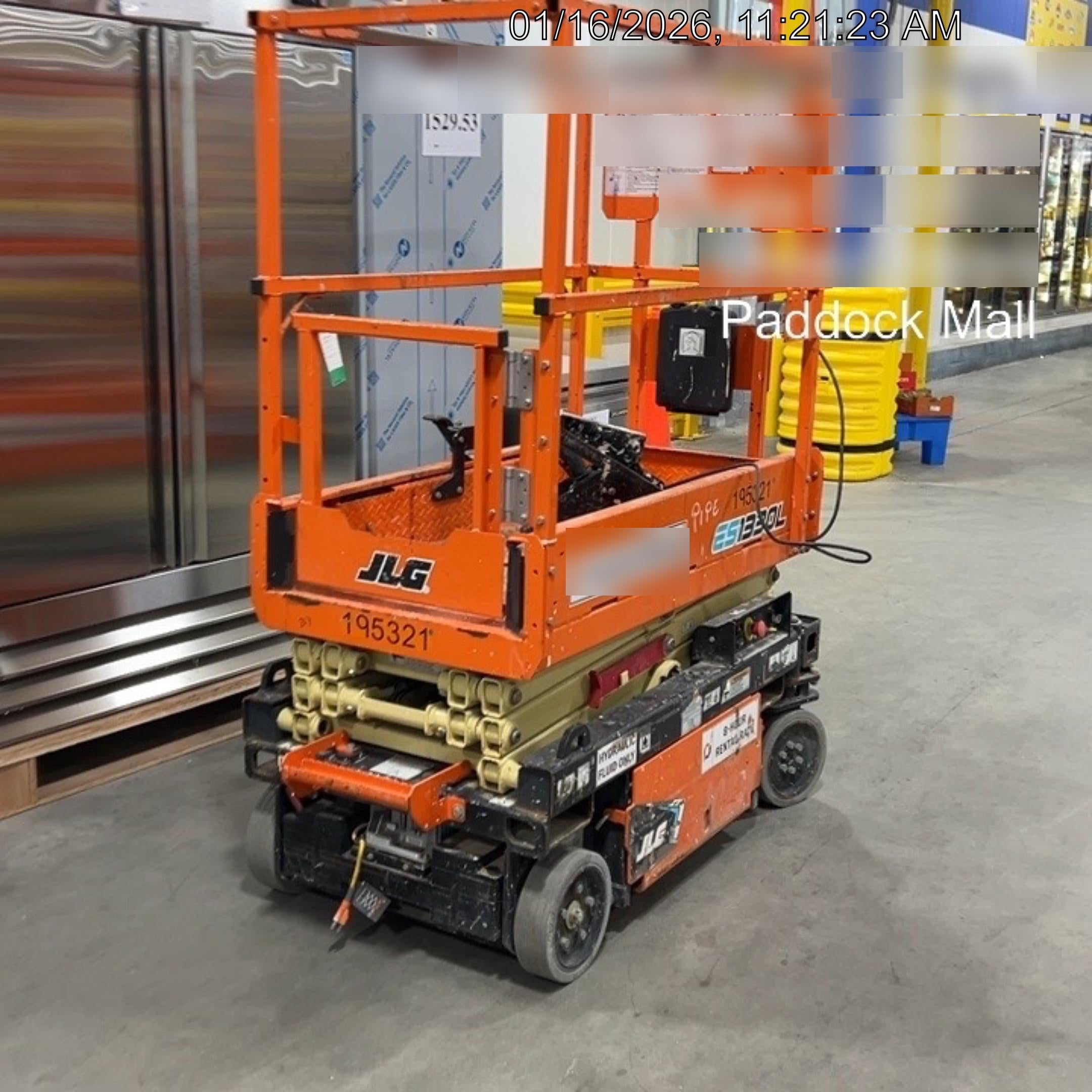 2021 JLG ES1330L