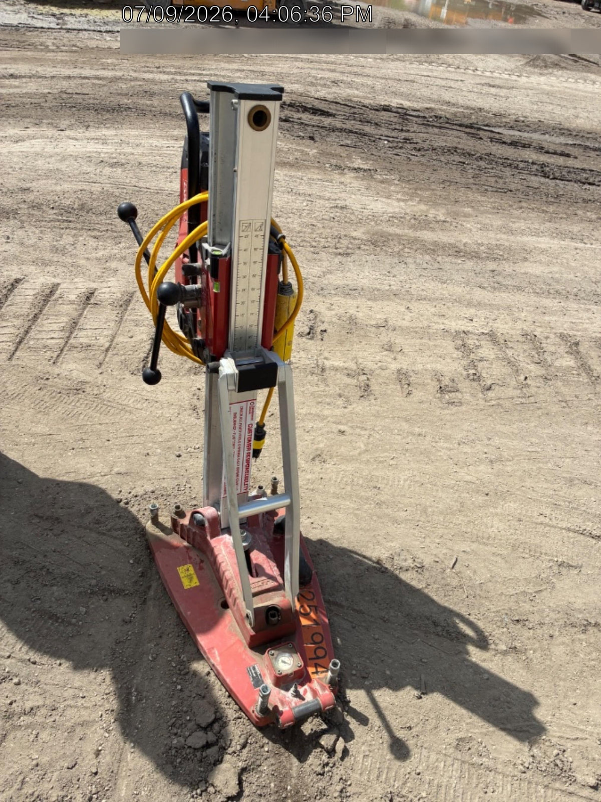 2022 HILTI DD250E