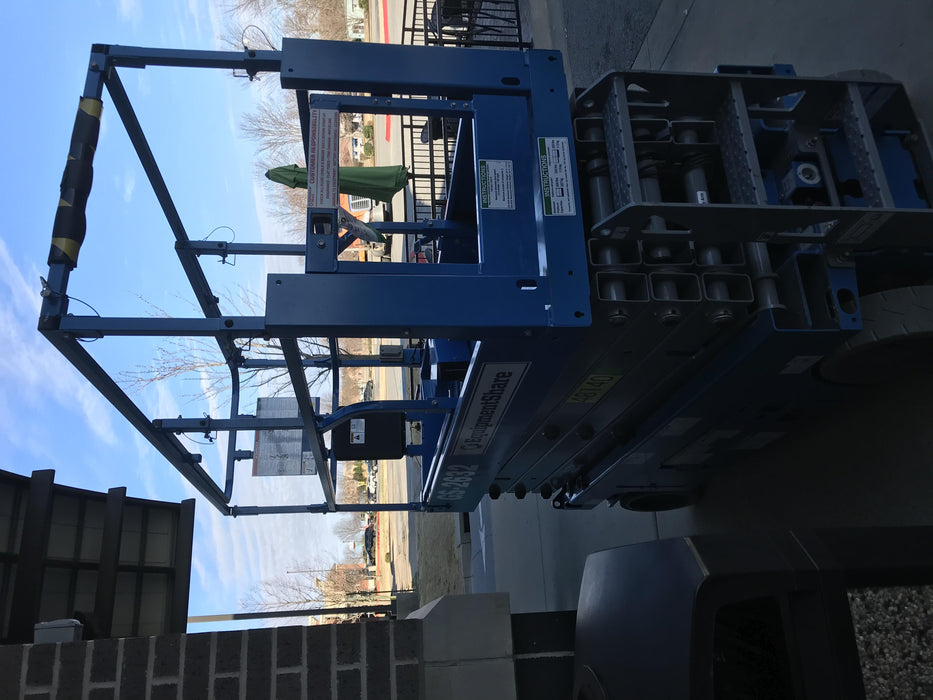 2019 Genie GS-2632 Folding rails with half height swing gate