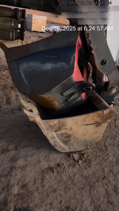 2023 SOLESBEE 36" Bucket, Tooth - Solesbee