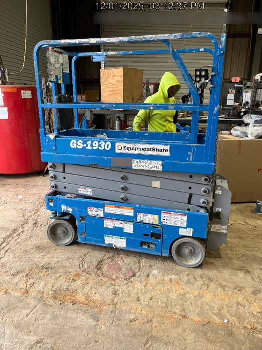 2019 Genie GS-1930 Fixed Rails with Chain Entry