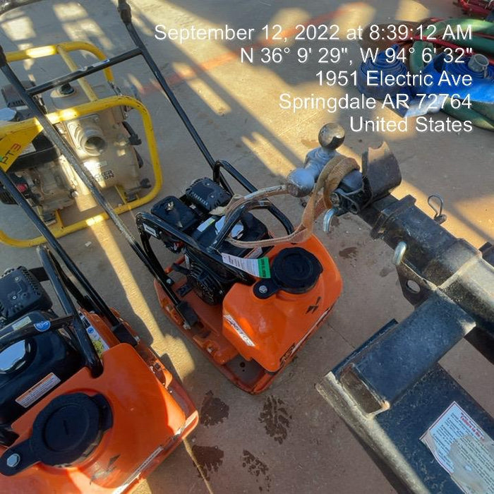 2022 Multiquip MVC88VTHW Plate Compactor, 20", w/Water Tank, Honda GX160