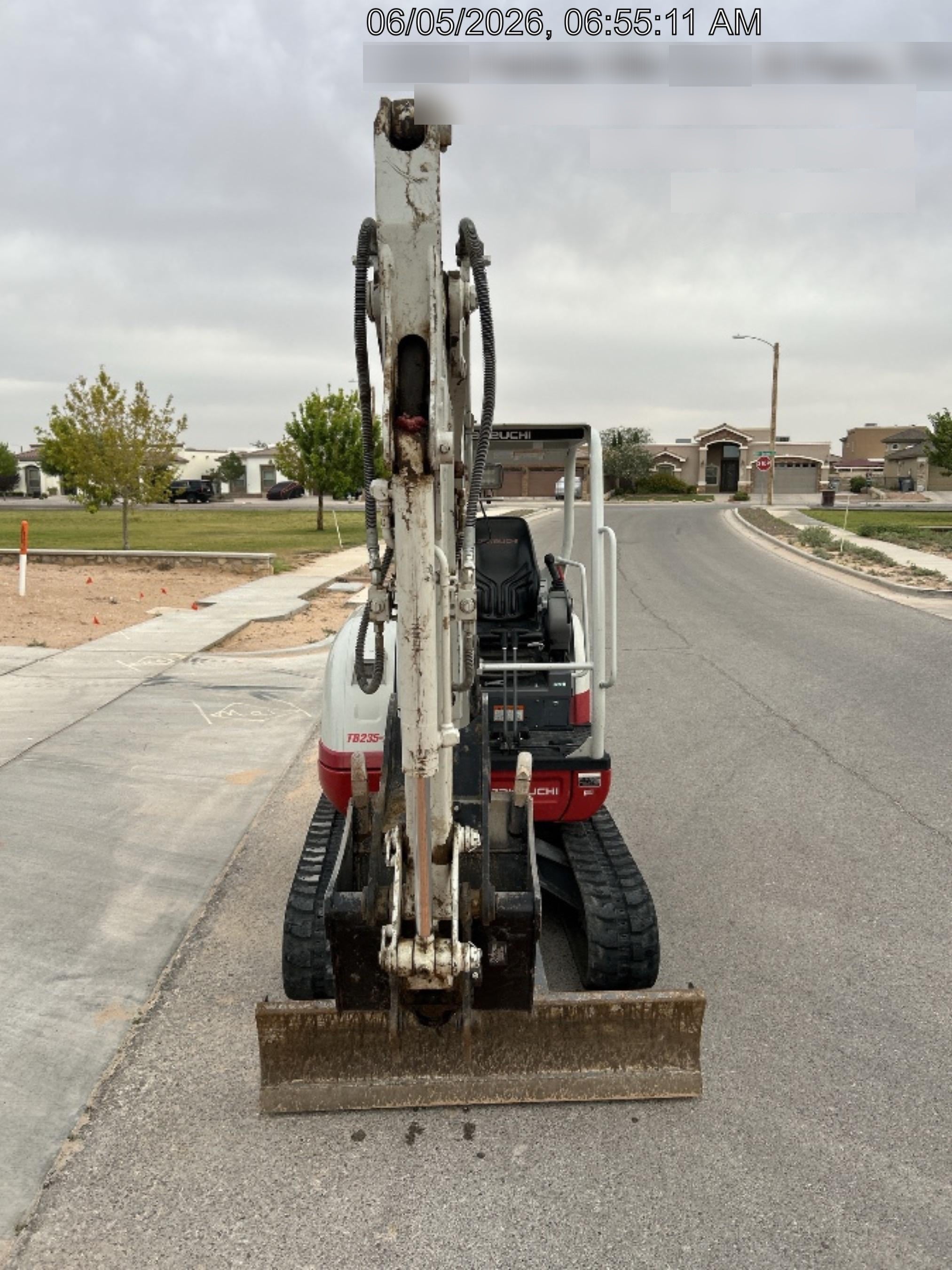 2023 TAKEUCHI TB235-2R