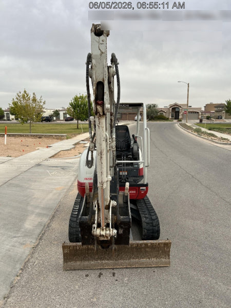 2023 TAKEUCHI TB235-2R