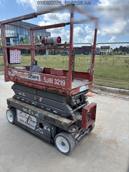 2017 Skyjack SJIII-3219 Skyjack SJIII3219 Scissor Lift w/Trojan Batteries