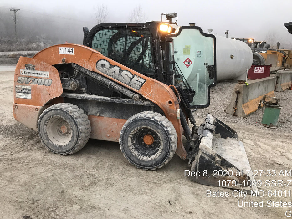 2016 Case SV300 CASE SV300 T4BH