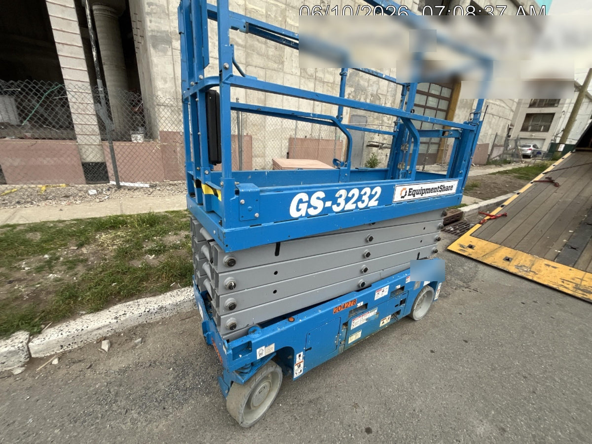 2022 GENIE GS-3232
