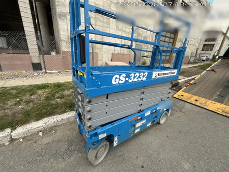 2022 GENIE GS-3232