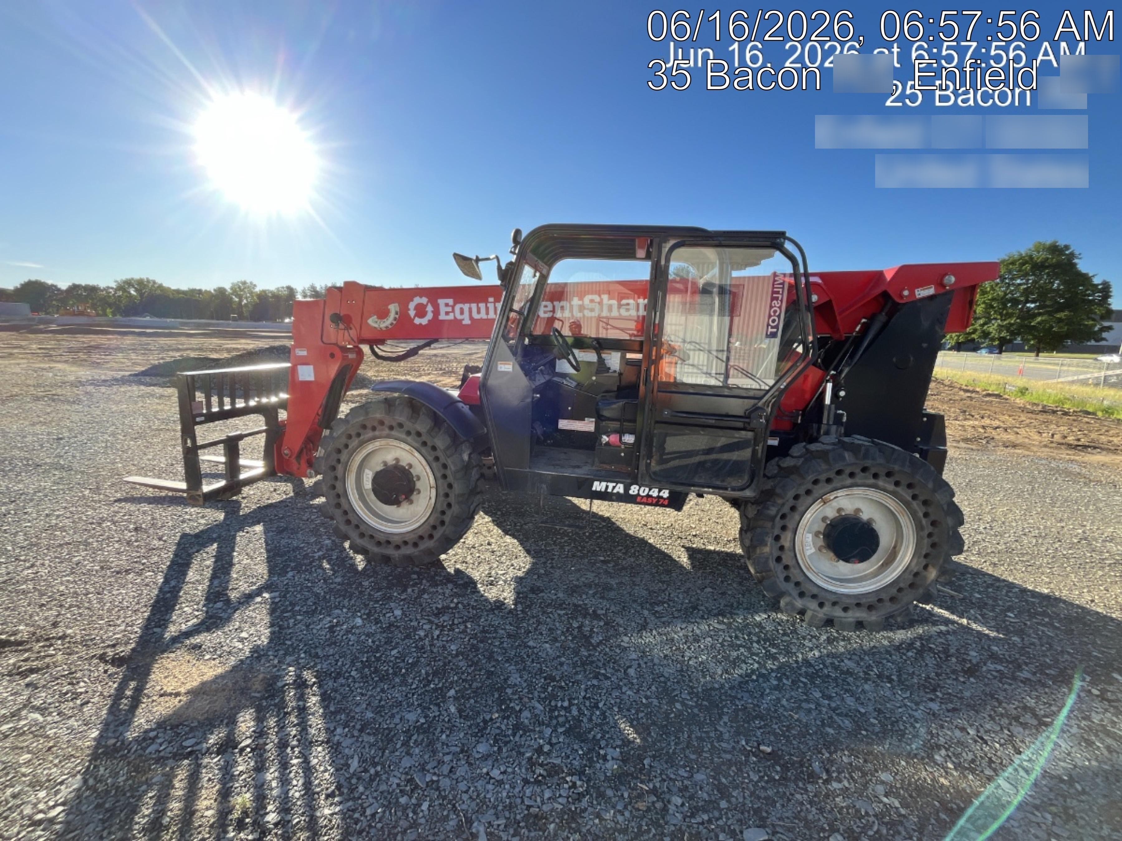 2021 MANITOU MTA8044