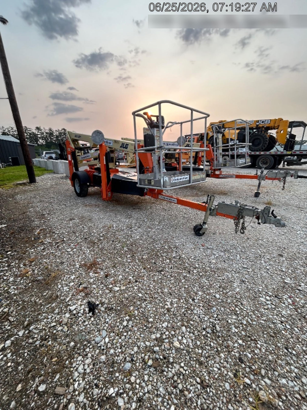 2022 JLG T350