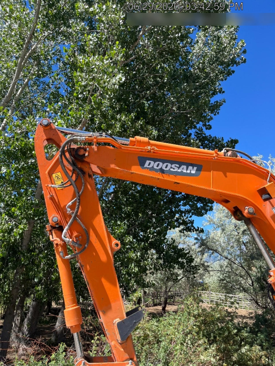 2020 Doosan DX85R-3 Cab/Heat/AC