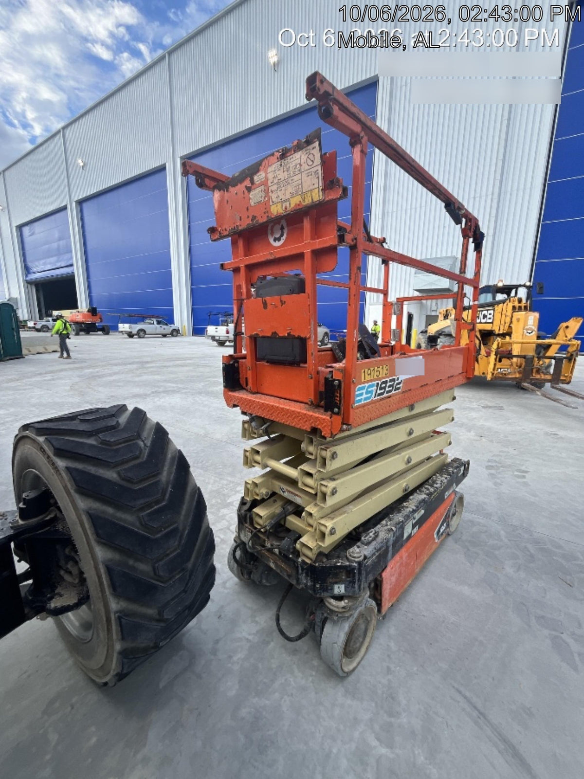2021 JLG ES1932