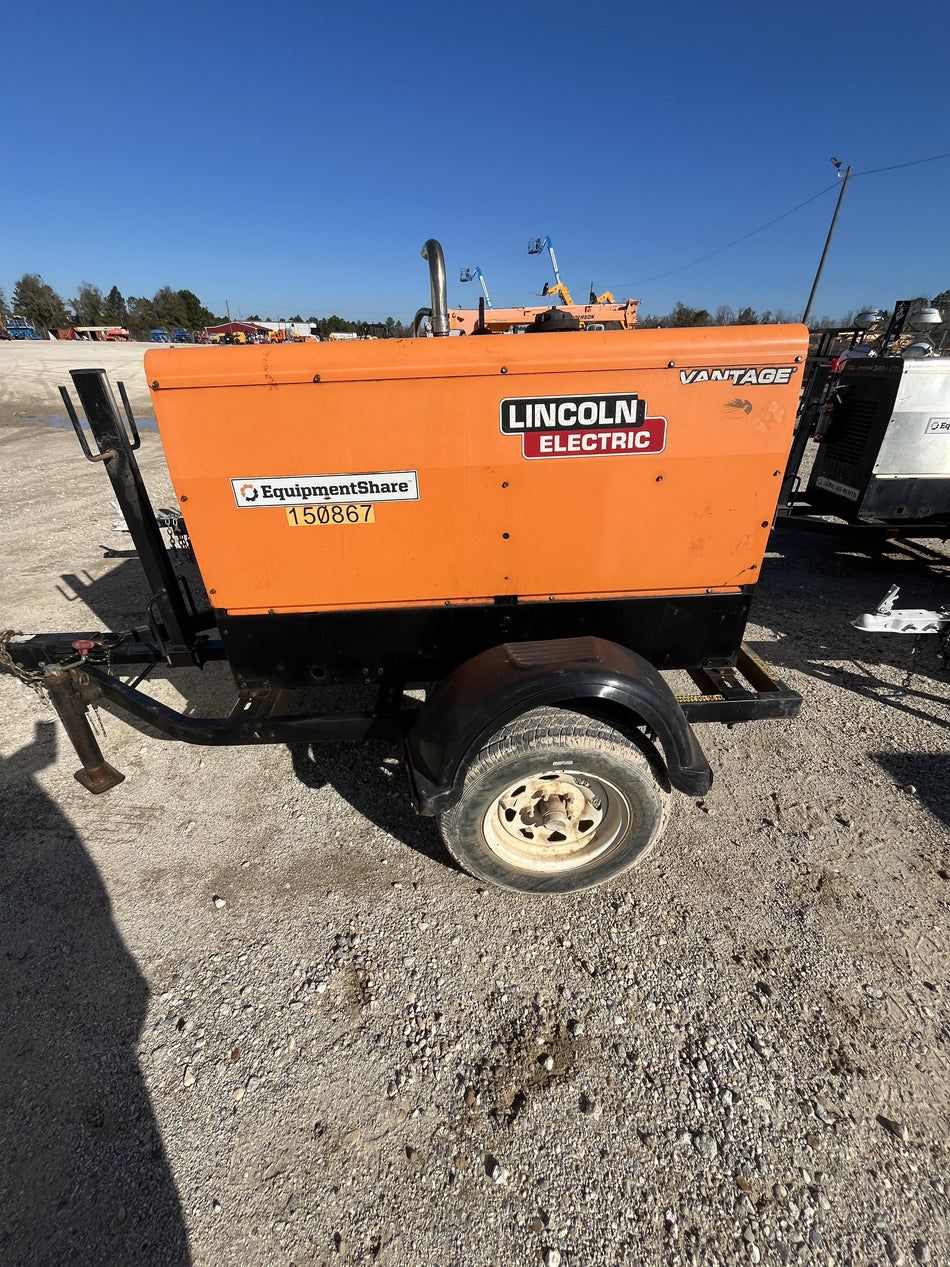 2021 Lincoln Electric Vantage 322 Vantage 322 Ready Pak 3 w/ Telematics & Decals, ORANGE (includes trailer, cable rack, fender light kit)