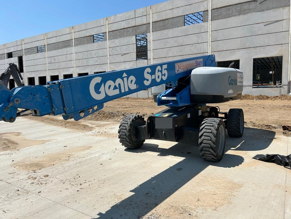 2017 GENIE S-65