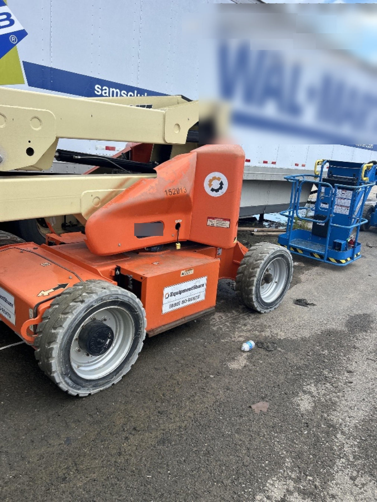 2021 JLG E450AJ