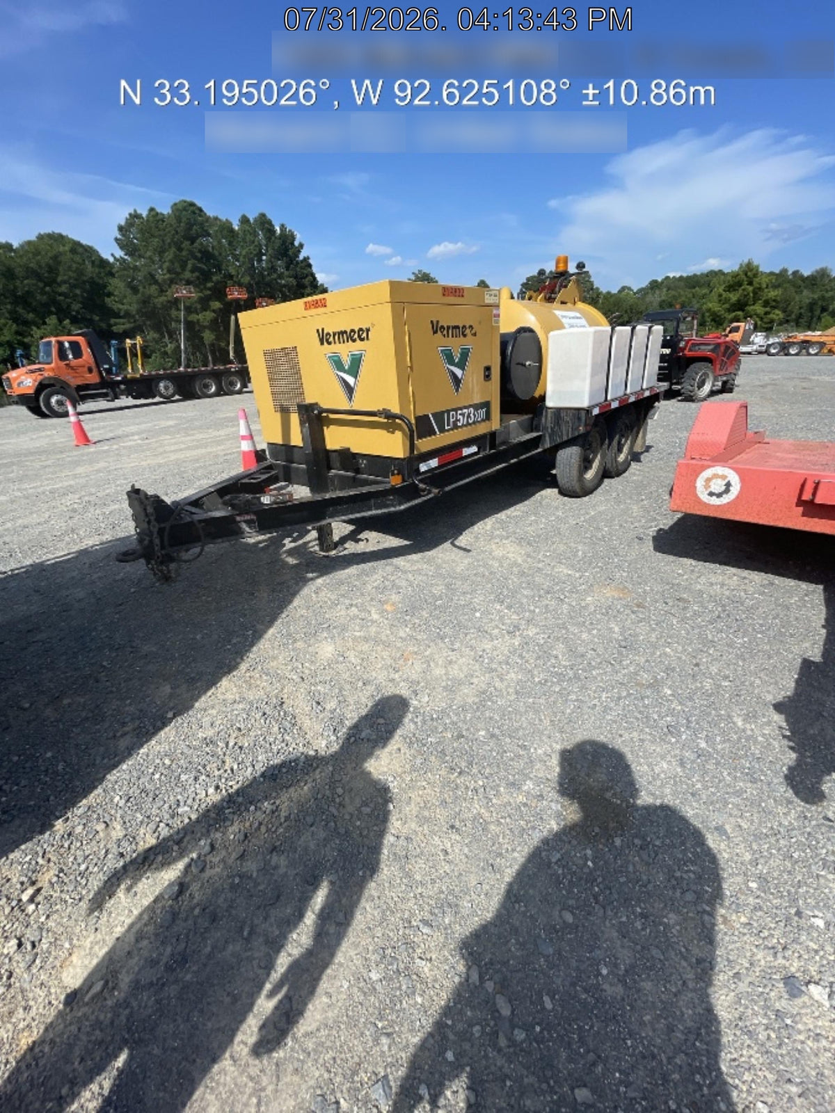 2022 Vac-Tron LP573XDT T4 Koehler Diesel Engine, 500 Gallon Debris Tank, x2 100 Gallon Water Tanks