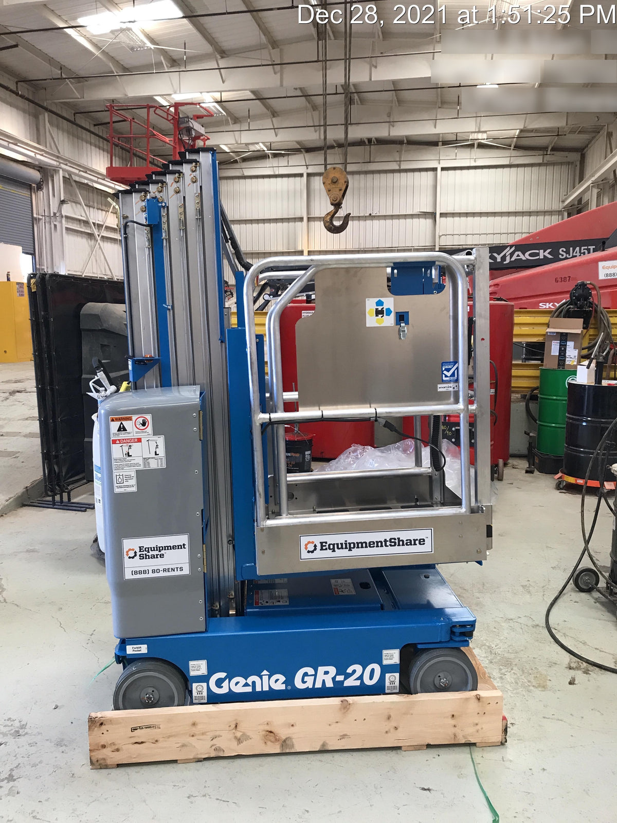 2021 GENIE GR-20