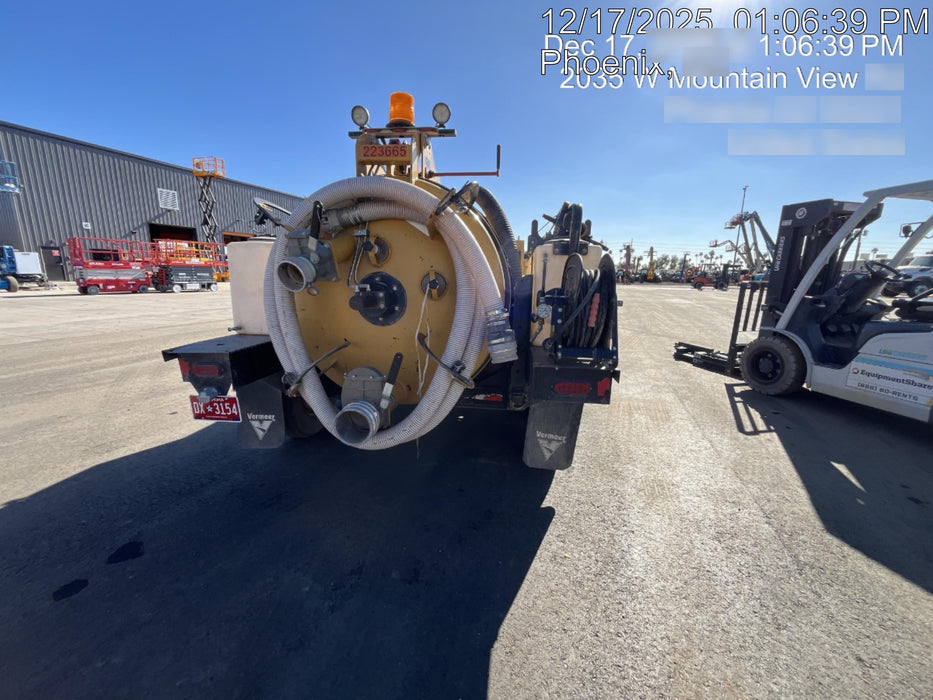 2023 Vac-Tron LP573XDT T4 Koehler Diesel Engine, 500 Gallon Debris Tank, x2 100 Gallon Water Tanks
