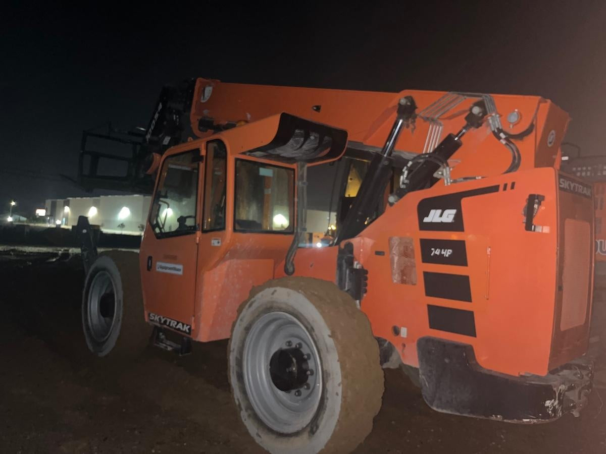 2021 SKYTRAK 10054