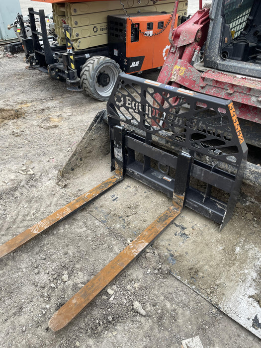 2024 PALADIN 48" Pallet Forks - Paladin