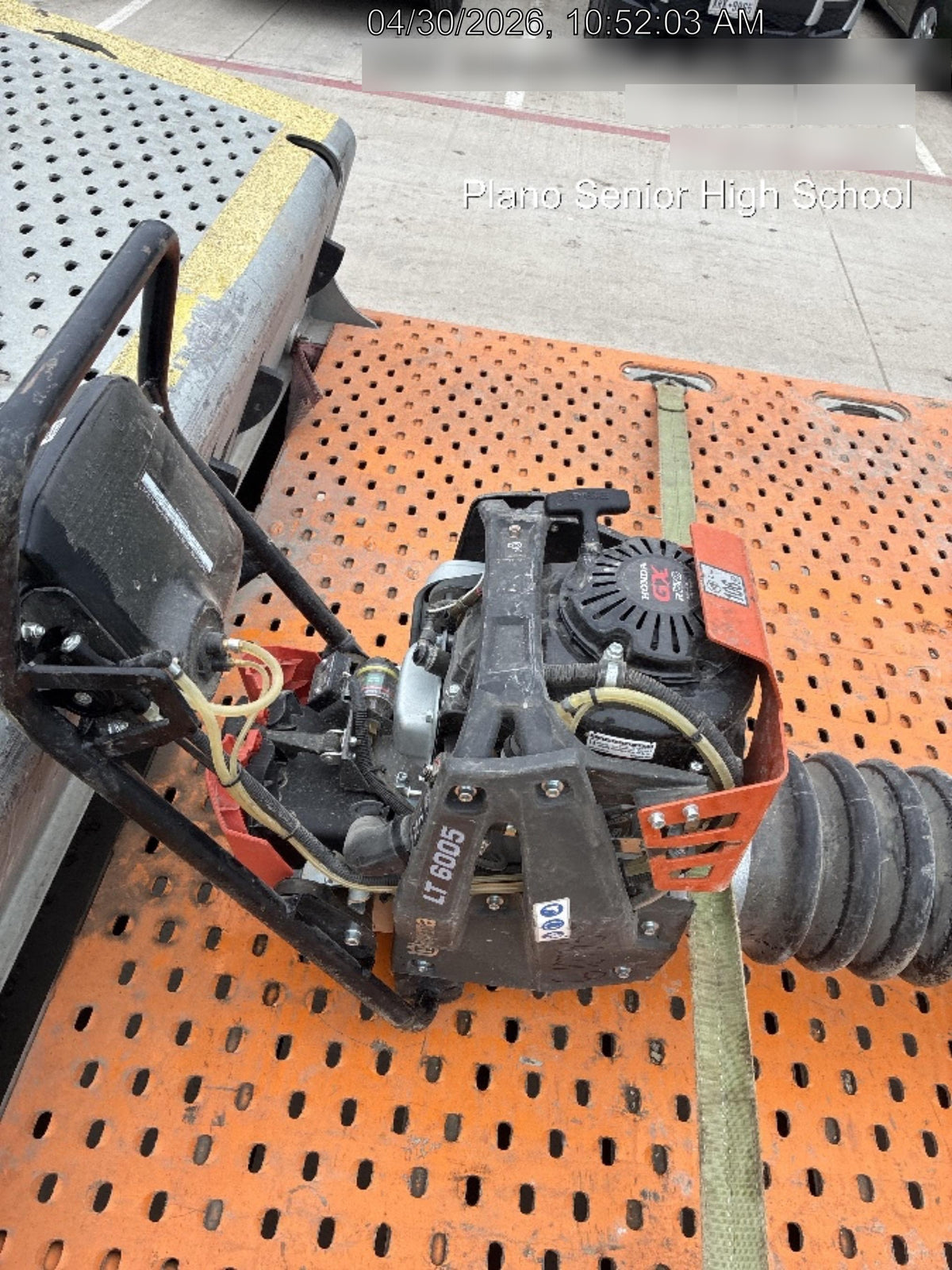 2025 HUSQVARNA LT6005