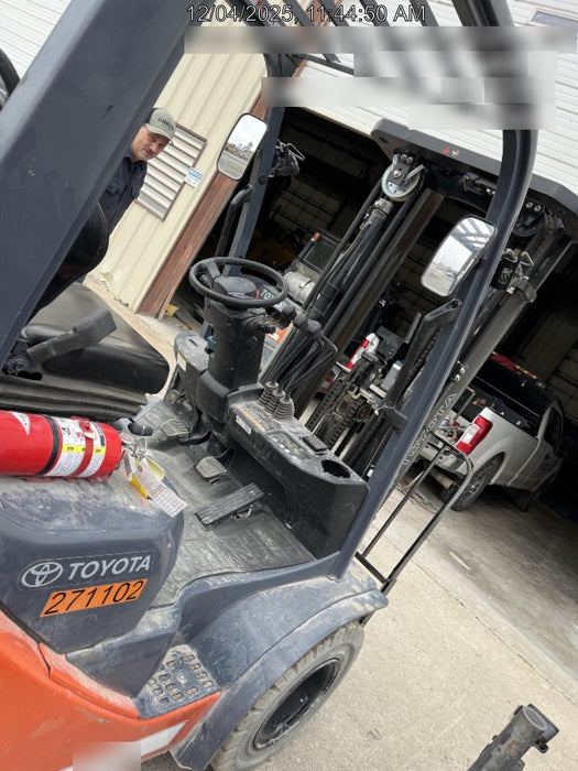 2022 TOYOTA 50-8FGU25