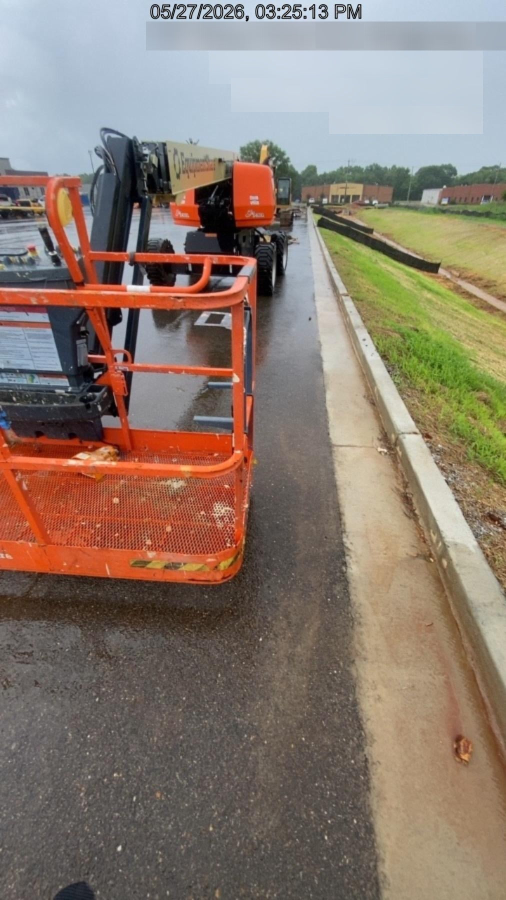 2025 JLG 660SJ
