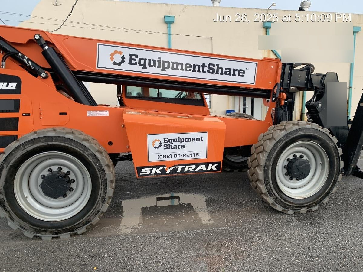 2021 SKYTRAK 10054