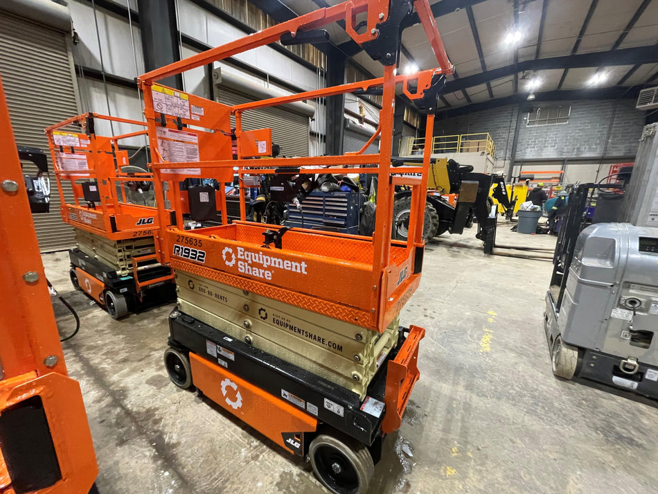 2022 JLG R1932