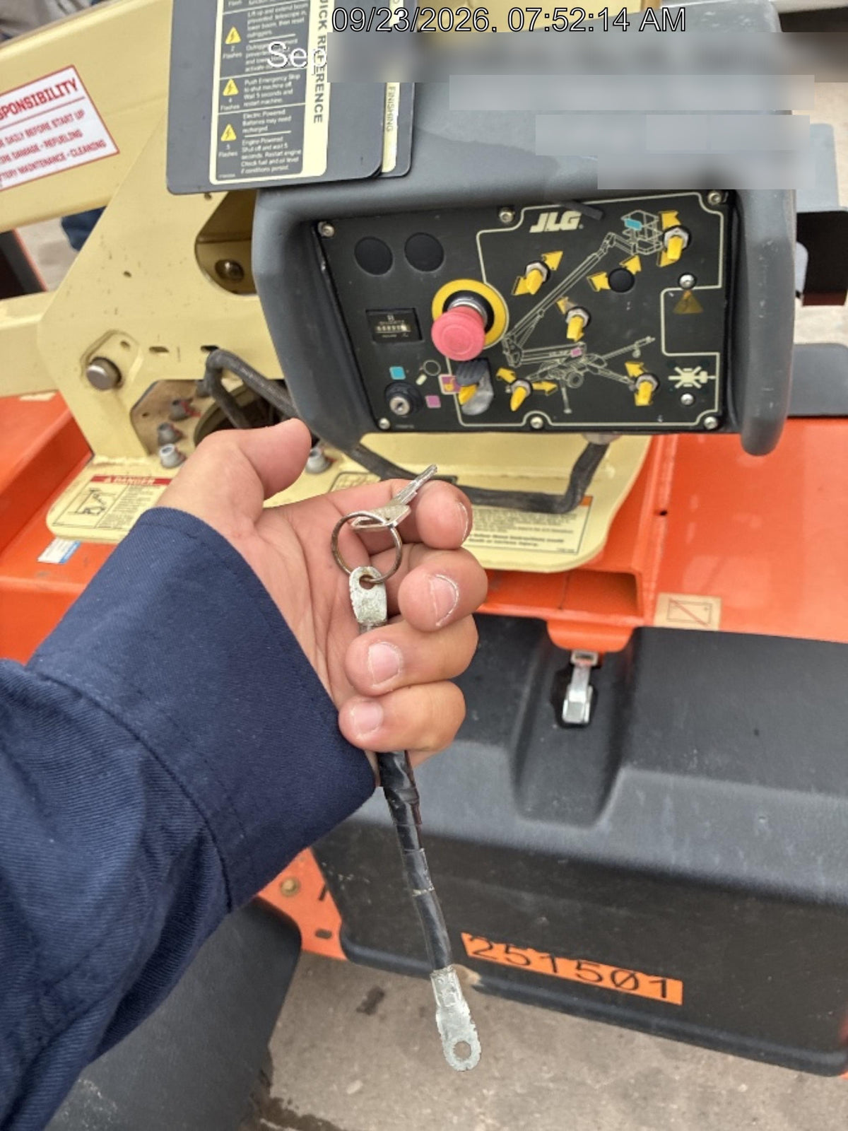 2022 JLG T350