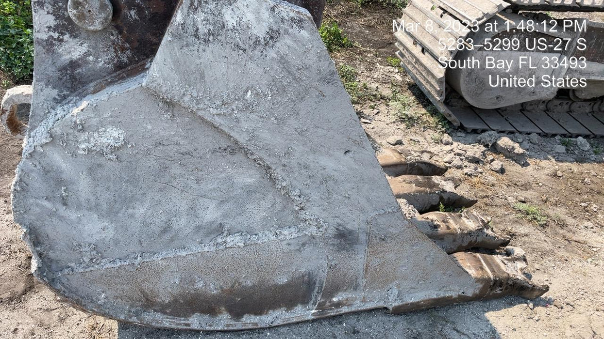 2017 CASE 36" Bucket - Case