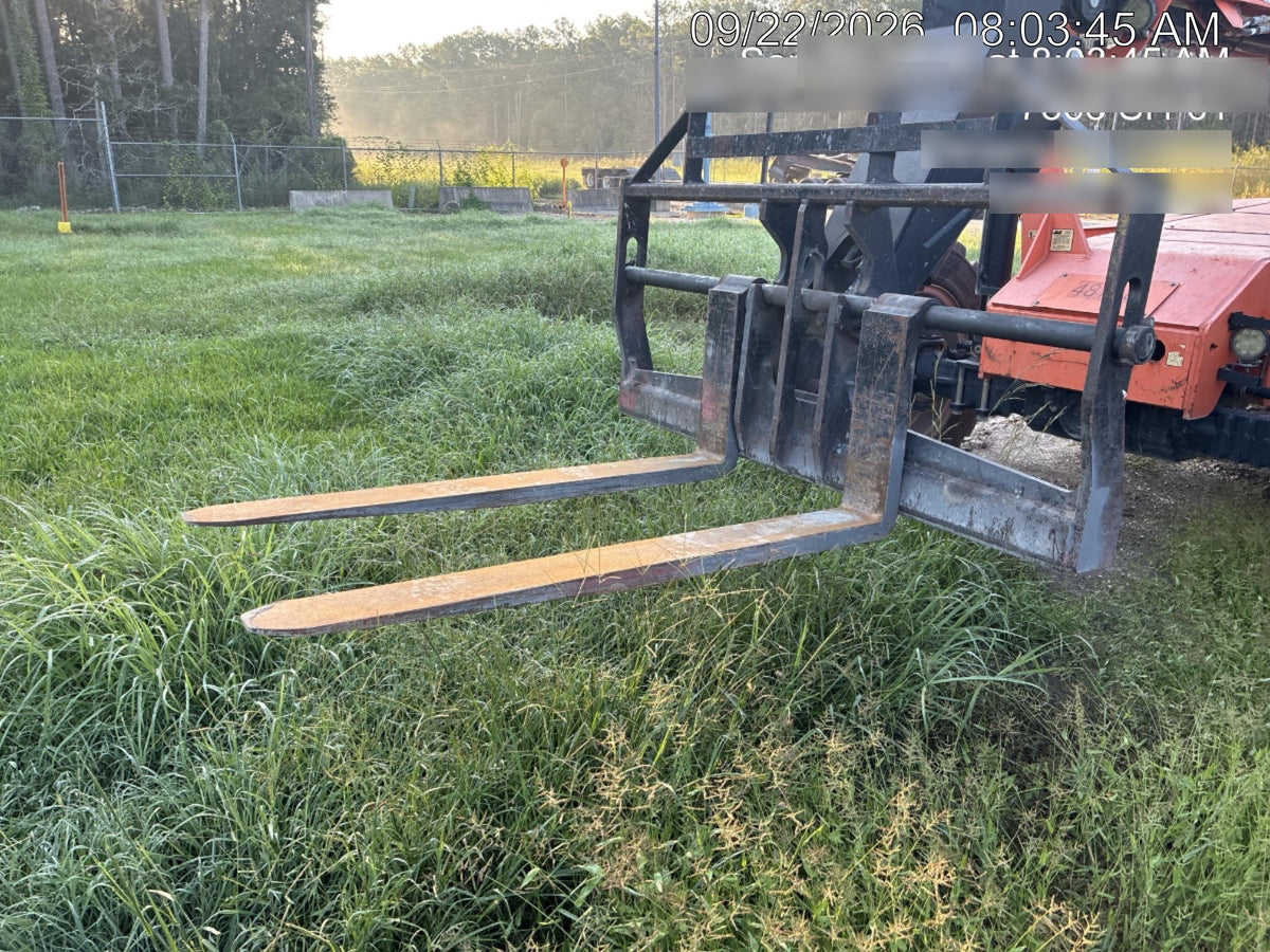 2019 Skytrak 6036 Canopy, Solid Tires, LED Work Lights, Beacon w/72" Carriage, 48" Pallet Forks