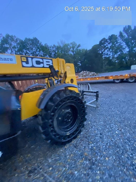 2020 JCB 509-42 Canopy, Solid Tires, Work Lights, Beacon, Aux Hydraulics, Back up Alarm, Lifting Eye, ES Decals