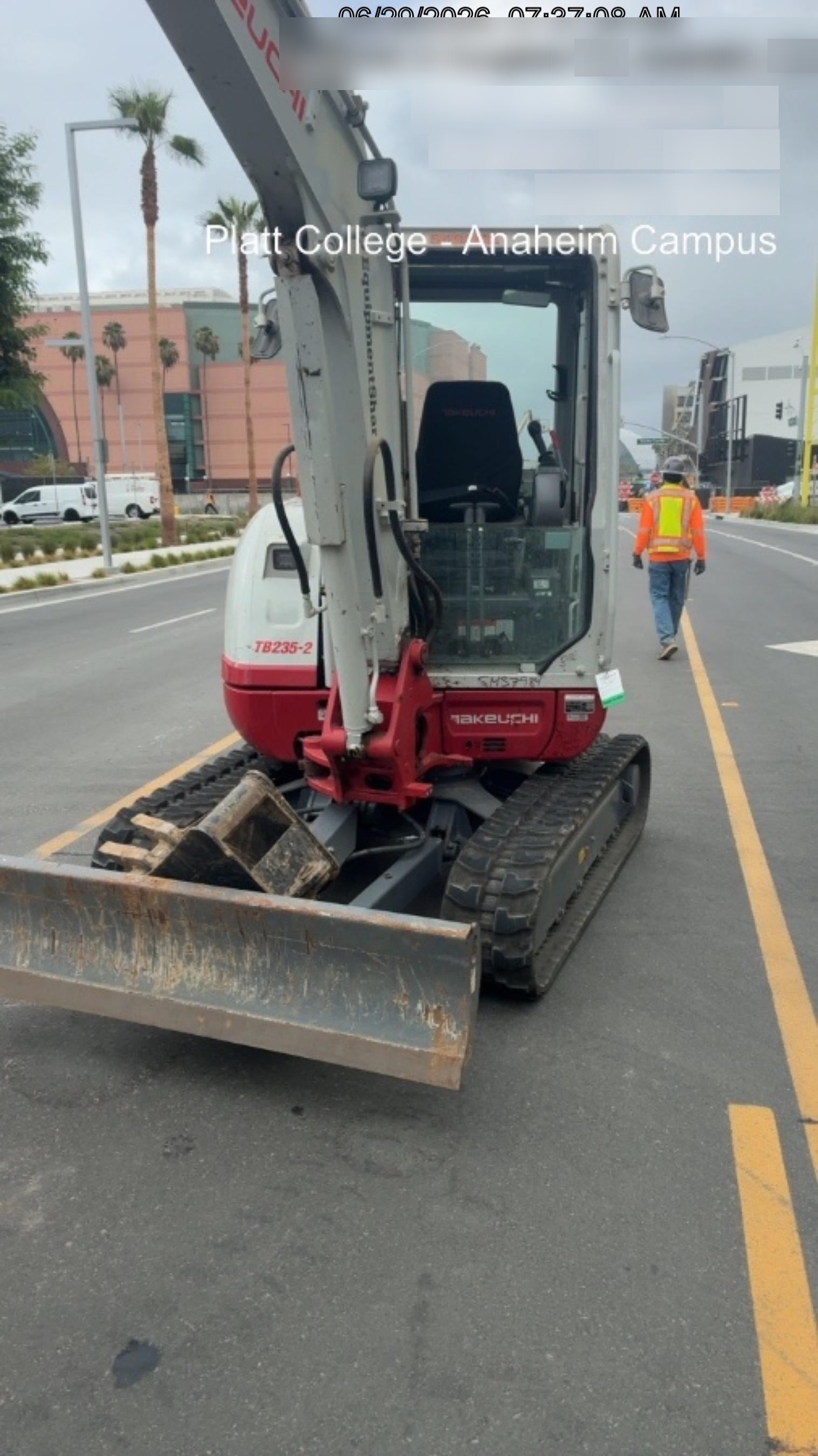 2025 TAKEUCHI TB235-2CR