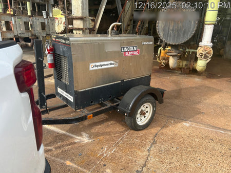2019 Lincoln Electric Vantage 322 Welder Ready-Pak 3, Two wheel trailer, Fender and Light kit, Cable Rack