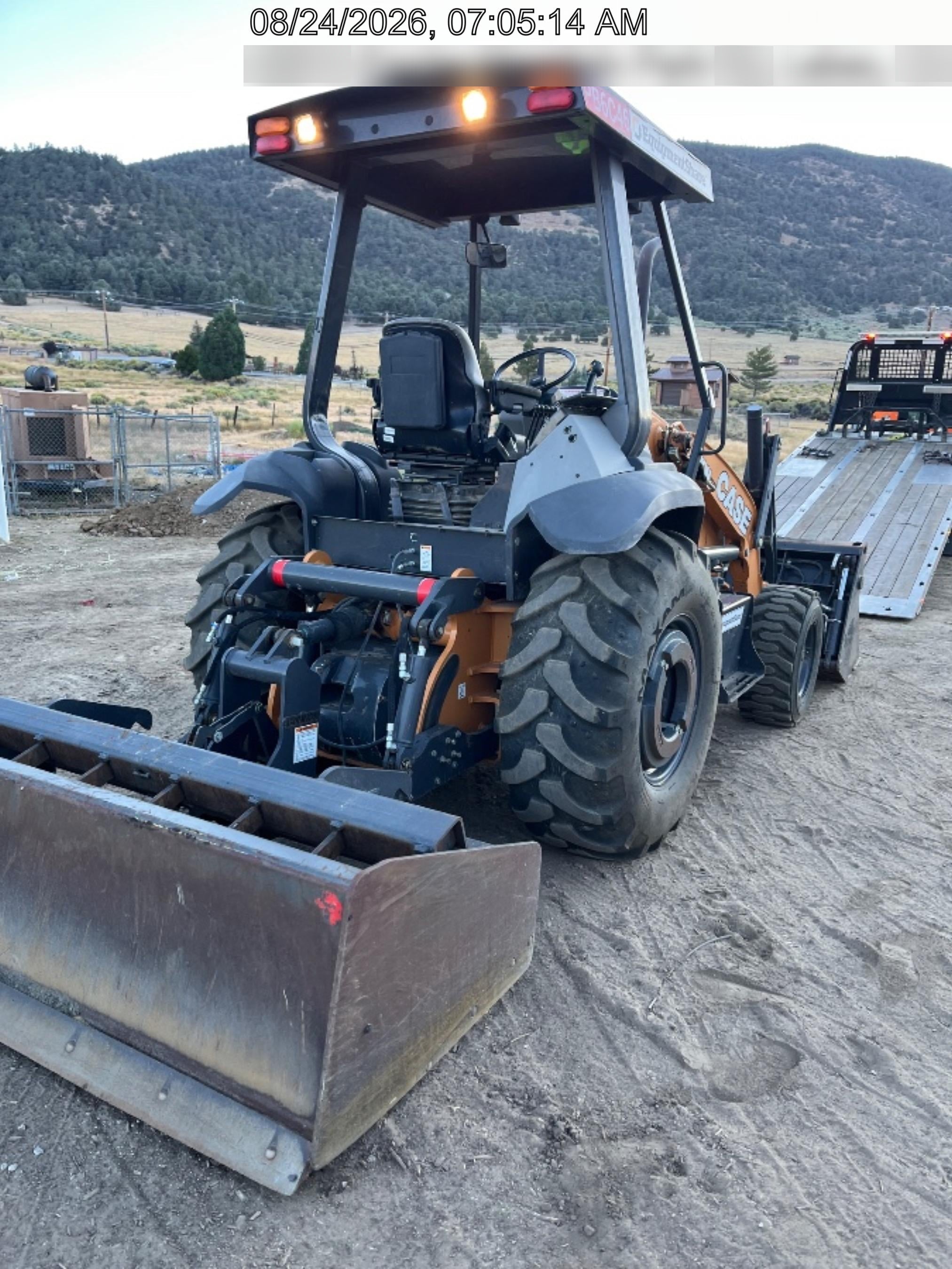 2022 CASE 570N EP