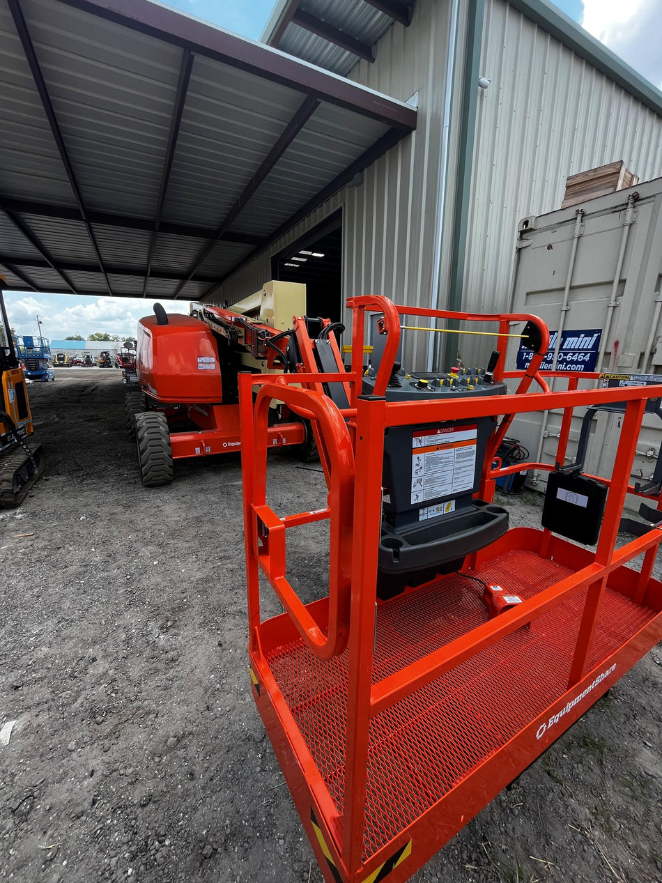 2023 JLG 450AJ