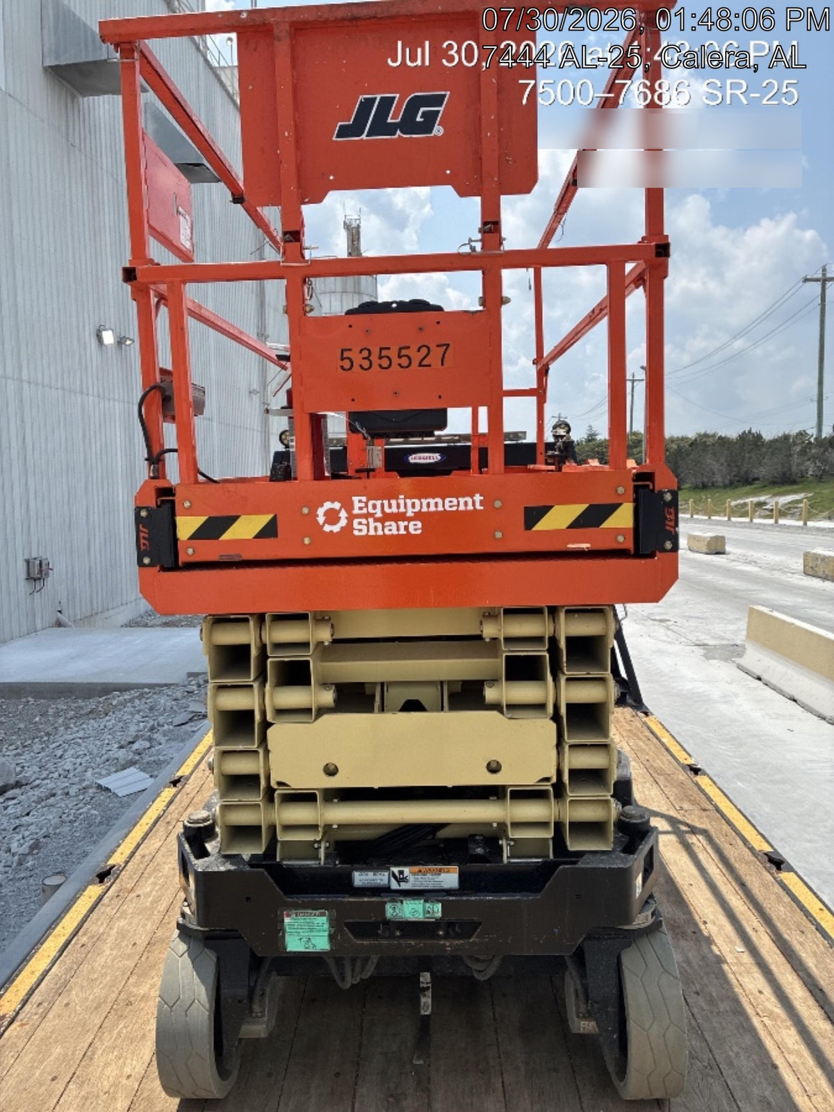 2025 JLG ES3246