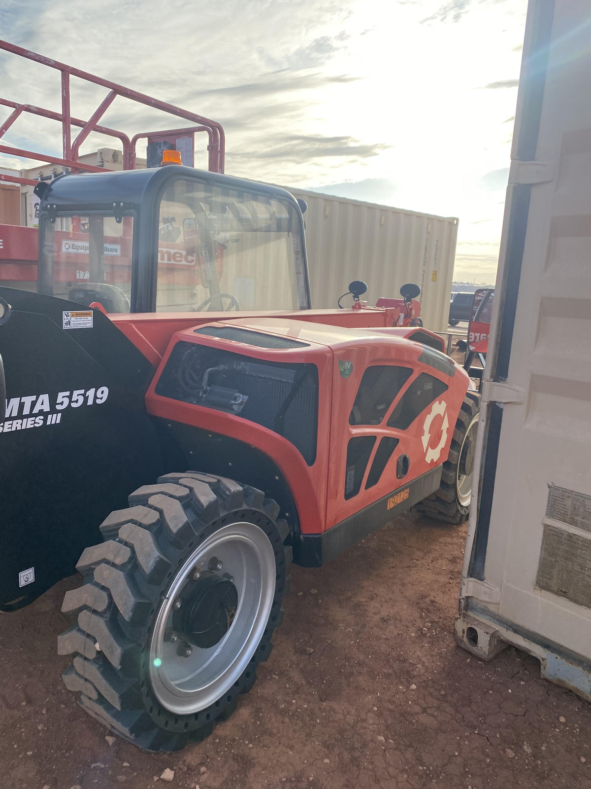 2021 MANITOU MTA5519