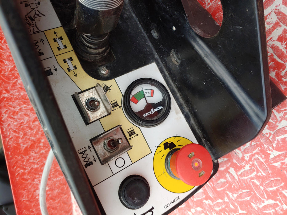 2020 Skyjack SJIII-3220 Solid NM Tires, Half height spring hinged entry gate, Dual Beacons, 6' Powered Extension Deck