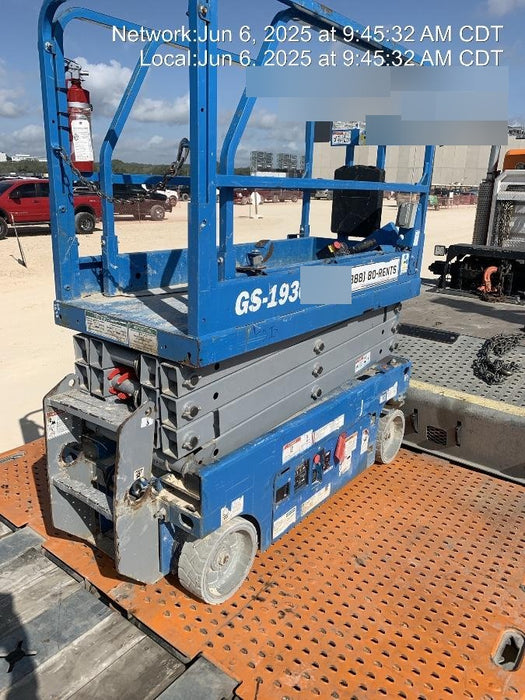 2019 Genie GS-1930 Fixed rails with chain Entry