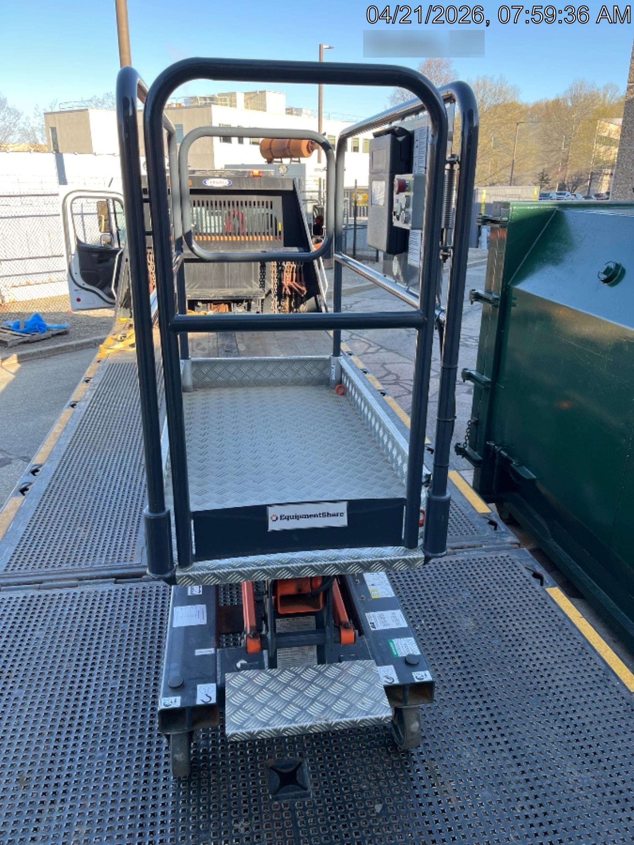 2023 JLG 1030P