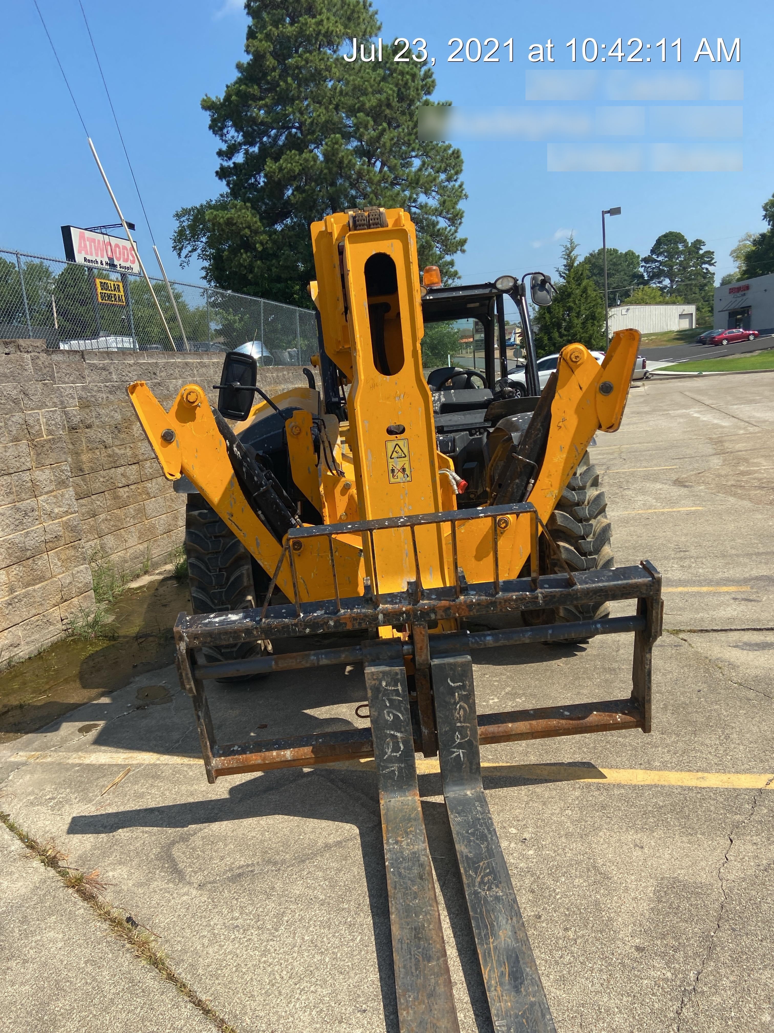 2019 JCB 510-56 74 HP w/Open ROPS, Beacon, Aux Hydraulics, Worklights, Solid Tires 60" Carriage/Forks