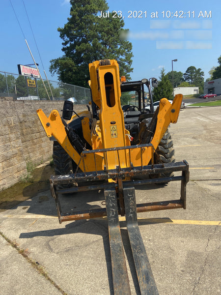 2019 JCB 510-56 74 HP w/Open ROPS, Beacon, Aux Hydraulics, Worklights, Solid Tires 60" Carriage/Forks