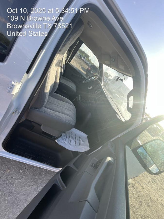 2025 CHEVROLET Express Van - Rental