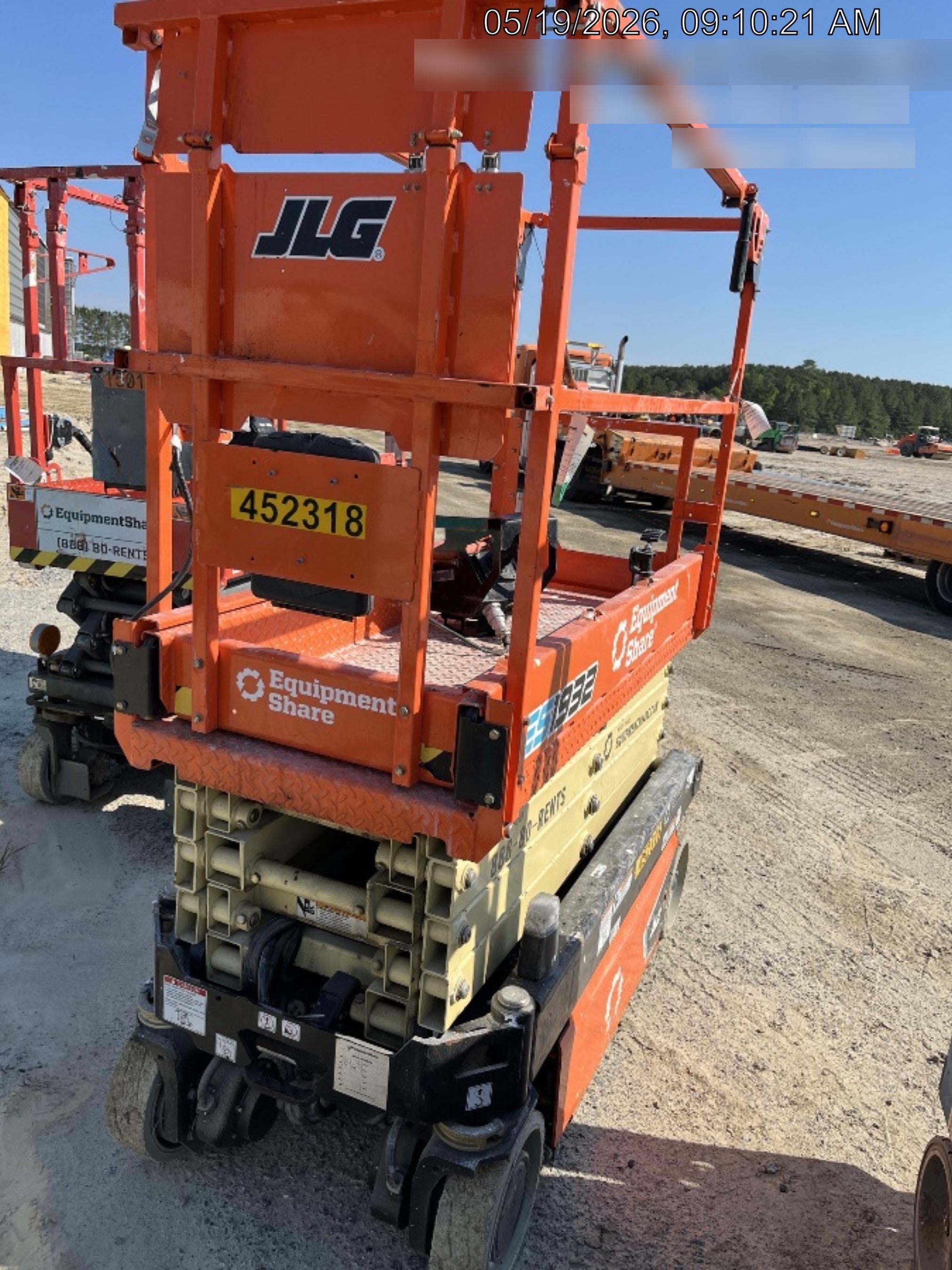 2024 JLG ES1932