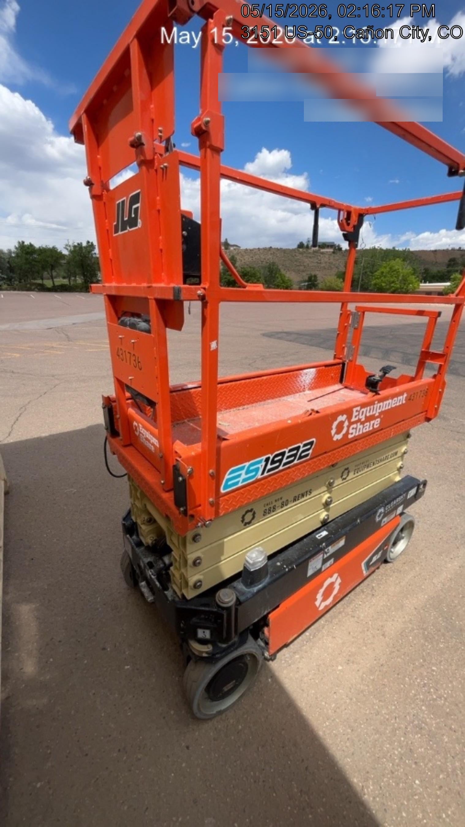 2024 JLG ES1932