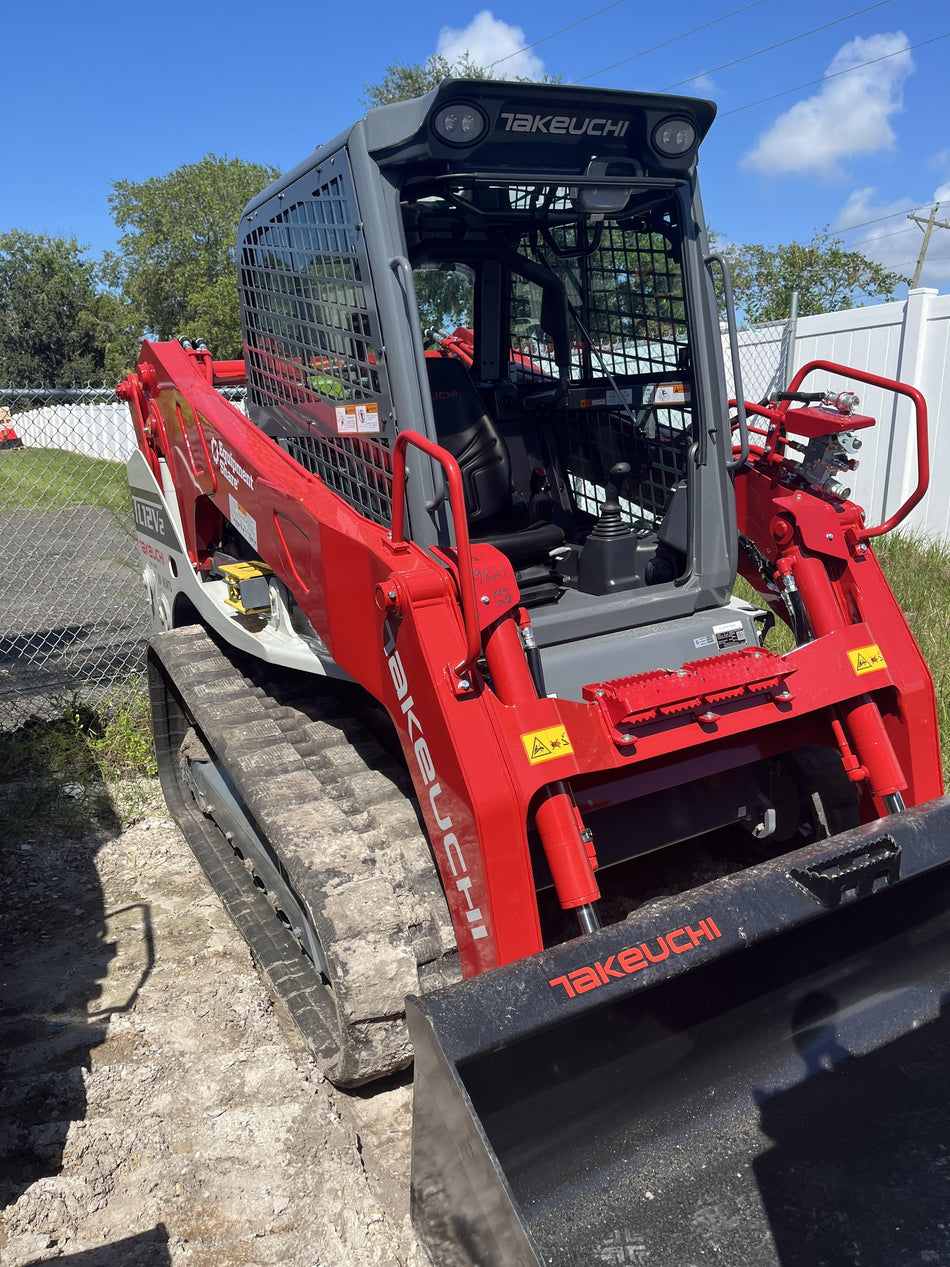 2025 TAKEUCHI TL12V2-CR