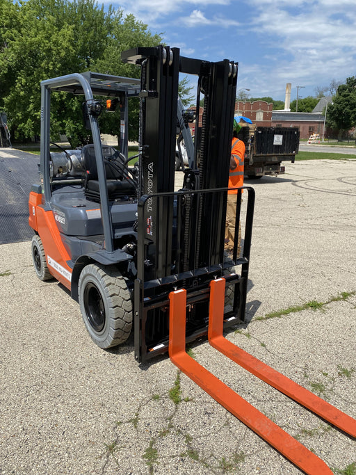 2022 TOYOTA 50-8FGU25