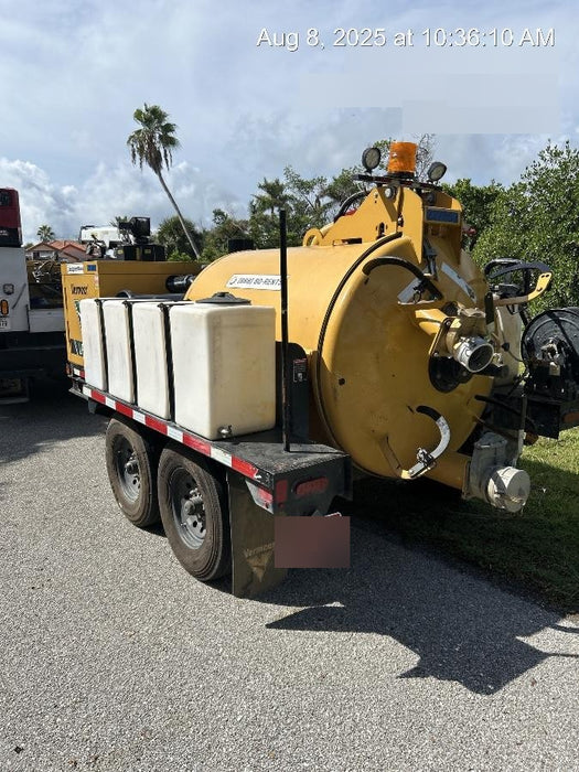 2022 VAC-TRON LP573XDT